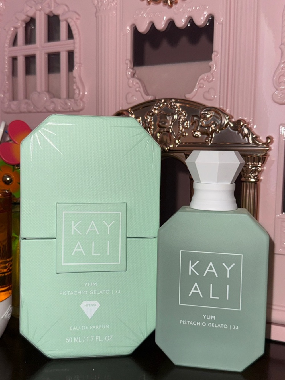 Kayali Yum Pistachio Gelato Eau de Parfum - Mint - Picture 3 of 6